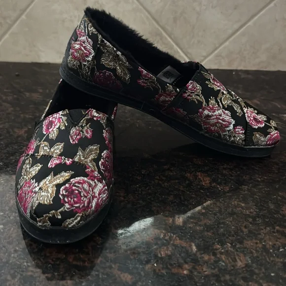 TOMS Alaprgata Leather Wrap : Black Metallic Floral Brocade W8 - Picture 3 of 13
